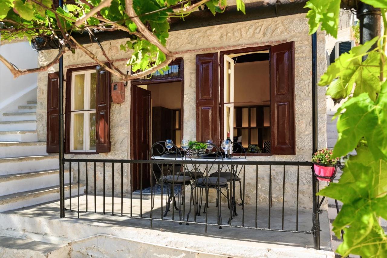 Townhall Apartment Symi Exterior photo